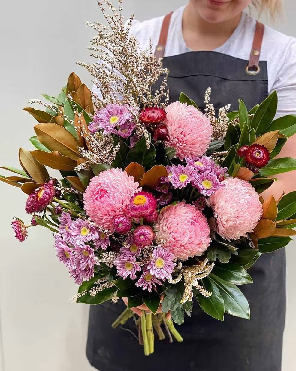 7 Ways to Keep Your Flowers Fresh for Longer